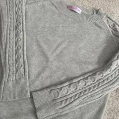 グレー ケーブル編み 長袖ニットセーター