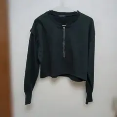 最終価格)Tip Top フロントジップ 長袖ショ一ト丈トップス ブラック