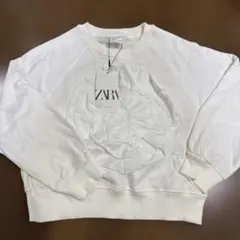 ZARA 立体フラワー　ホワイトトレーナー 9-10 140センチ