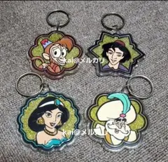 ディズニー　アラジン、ジャスミン、王様キーホルダー　アブー　Disney