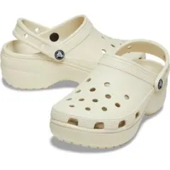 Crocs クラシック プラットフォーム クロッグ サンダルのサムネイル