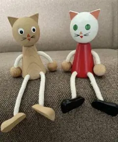 ミヴァ・ヴァコフ社 ネコ 木製 お座り人形 ２点セット
