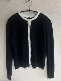 【美品】UNIQLO ネイビー ボタン付きカーディガン