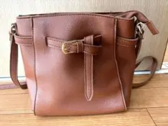 ブラウン 合成皮革 ショルダーバッグ 中型　レディースバッグ　カバン
