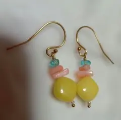 ドナテラペリーニ ピアス 2ペア - メルカリ