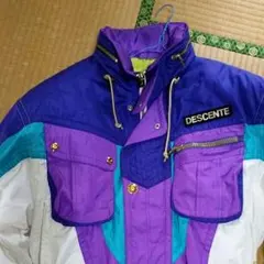 DESCENTEスキーウェアー上下セット。