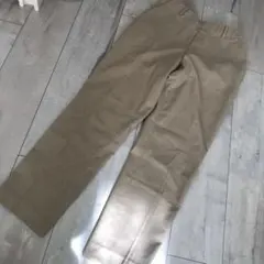 UNIQLO ユニクロ　ウエストゴム　ベージュ　テーパード　パンツ　着回し