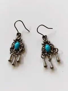 ターコイズ調ダングルピアス