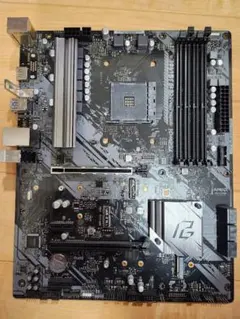 ASRock B550 Phantom Gaming 4 マザーボード 本体のサムネイル
