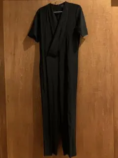 COS 黒 半袖オールインワン ジッパー付き