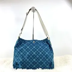 Item thumbnail for item b9e173b2-706f-4aee-99c9-c3dbdbb90c62