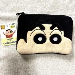 韓国ダイソー　クレヨンしんちゃんポーチ　韓国限定品