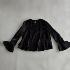 【新品・未使用】ZARAフリル付き黒長袖シャツ