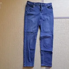 UNIQLO スリムジーンズ