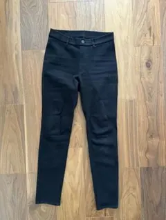 UNIQLO ブラック スキニーパンツ Mサイズ