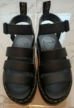 【美品】Dr. Martens 厚底サンダル ブラックのサムネイル