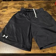 アンダーアーマー　ハーフパンツ　YDM ジュニア120〜140サイズ