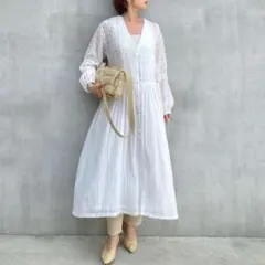 ZARA ザラ　コットン　刺繍ワンピース　ピンタック サイズM