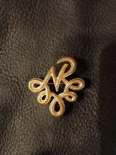 ニナリッチ　ブローチ　イヤリング　ゴールド　ビンテージ　Nina Ricci