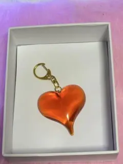 オレンジハート型チャーム キーホルダー付き