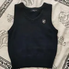 COMME CA ISM ブラック Vネック ベスト 110A　90から
