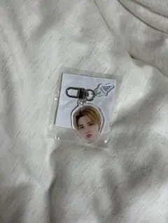 treasure ドヨン 顔アクキー