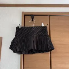 黒と白のストライプ ミニスカート