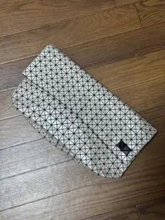 クラッチバッグ