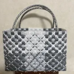 Item thumbnail for item a7dd9d9a-c7e5-4047-810d-d5680e788056