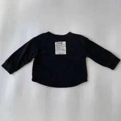 黒の長袖Tシャツ バックデザイン