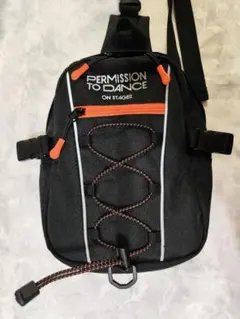 BTS PERMISSION TO DANCE ON STAGE ボディーバッグ