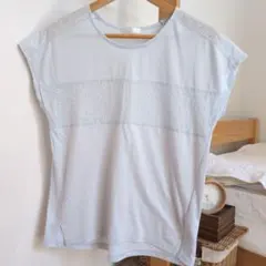 DRESKlP ライトブルー 刺繍 Tシャツ 半袖カットソーのサムネイル