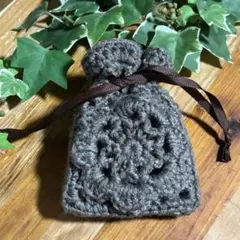 グラニースクエア　かぎ針編み 編み物 巾着 ハンドメイド