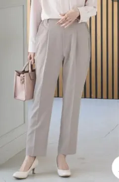 Honeys ライトグレー スラックス 66cm