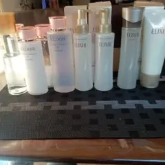 エリクシール化粧品まとめ売り　9点