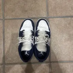 Nike Air Jordan 1 Low ネイビー/ホワイト