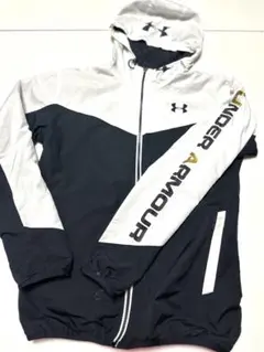Under Armour ウィンドブレーカーとパンツセット