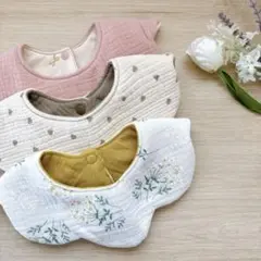 ★期間限定お値下げ中★ハンドメイド花びらスタイ3枚セット