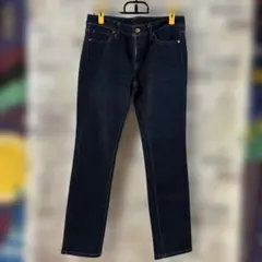 ユニクロ　ダークブルー ストレートデニム W3