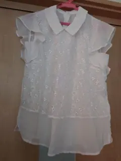 ホワイトフリルシャツ ノースリーブ