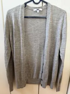 グレー 長袖 カーディガン 前面ボタン付き