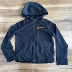 ナイキ　DRI－FIT パーカー　黒　110〜120㎝くらい