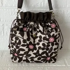 ポケット付き巾着ショルダーバッグ＊シルエットフラワー・ブラウン