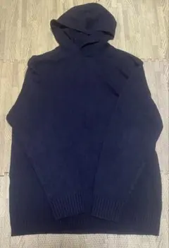 GU 薄手ニットパーカー