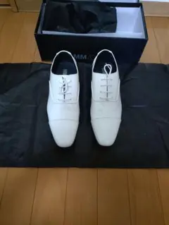 MM/ONE ドレスシューズ ホワイトのサムネイル