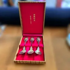 銀のスプーンセット 未使用品 　nickelsilver記載 昭和53年叙勲のサムネイル
