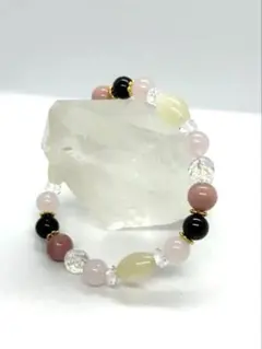 小さな恋を応援♡ムーンストーンブレスレット