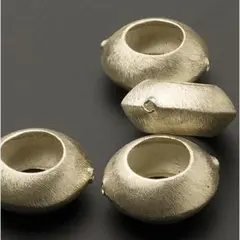 10428  カレンシルバー　ファンシーシェイプ 20mm 1粒