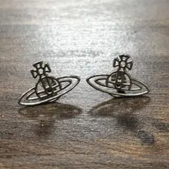 ヴィヴィアンウエストウッド ピアス