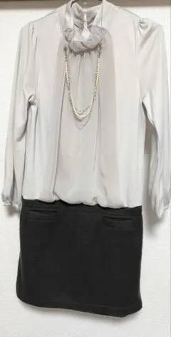 長袖　ワンピース　膝丈　ベージュ＆ブラウン